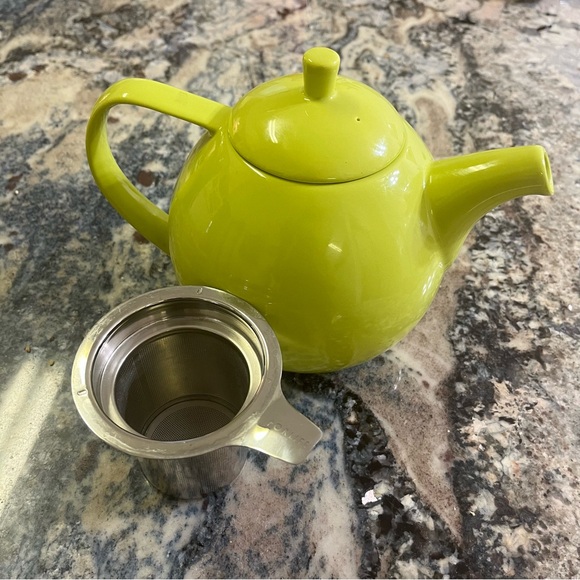 FORLIFE Curve Teapot with Infuser - Picture 7 of 10